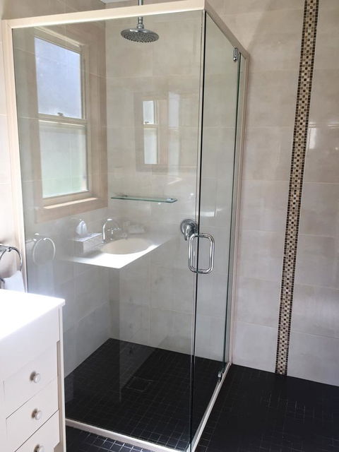 Stanley Hotel & Apartments - Accommodation QLD 25