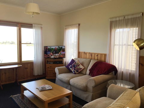 Stanley Hotel & Apartments - Accommodation QLD 22