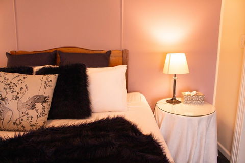 Stanley Hotel & Apartments - Accommodation QLD 14