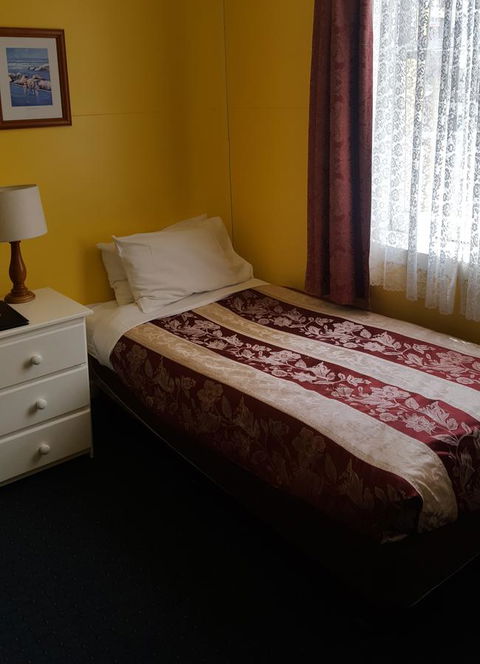 Stanley Hotel & Apartments - Accommodation QLD 33