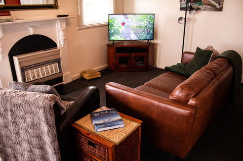 Stanley Hotel & Apartments - Accommodation QLD 9