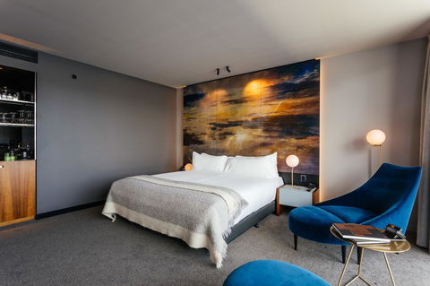 MACq 01 Hotel - Accommodation QLD 7