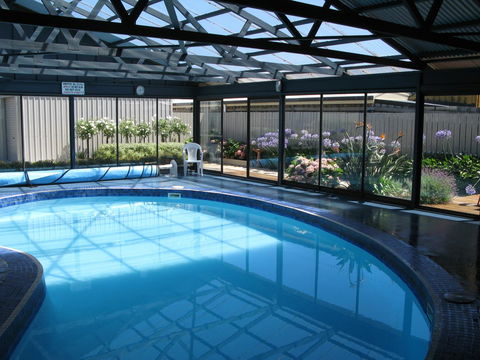 Barclay Motor Inn - Accommodation QLD 10