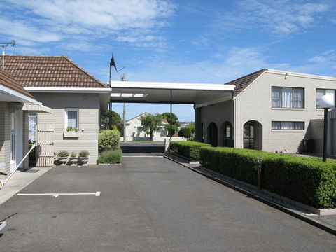 Barclay Motor Inn - Accommodation QLD 11