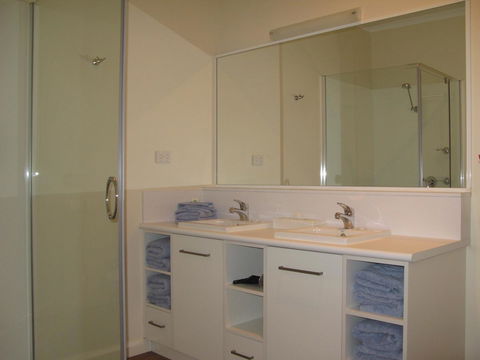 Barclay Motor Inn - Accommodation QLD 38