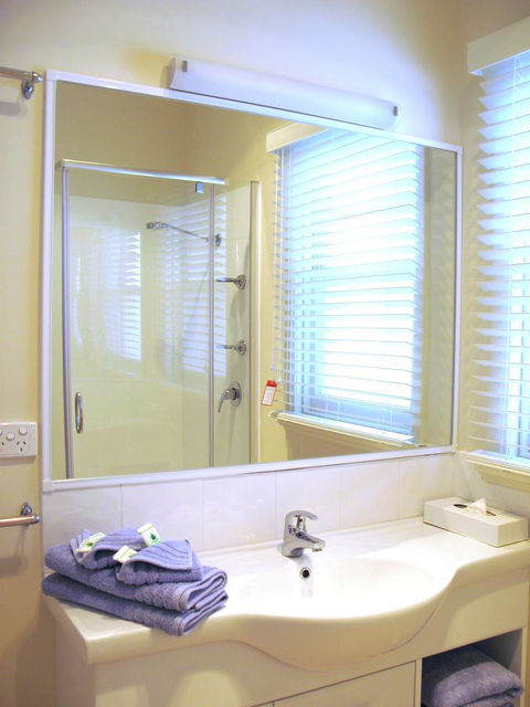 Barclay Motor Inn - Accommodation QLD 41