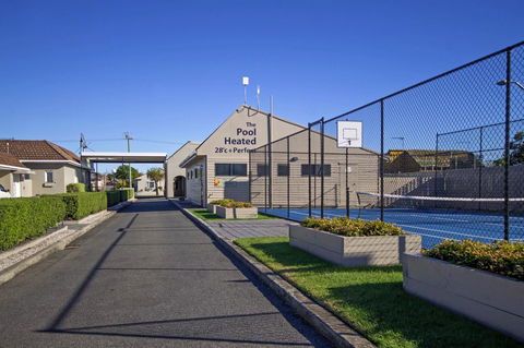 Barclay Motor Inn - Accommodation QLD 8
