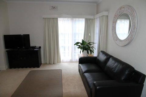 Barclay Motor Inn - Accommodation QLD 34