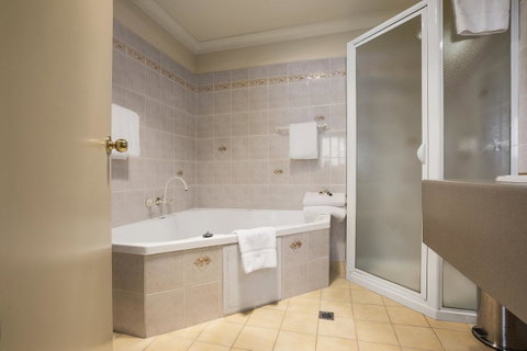 Hadley\'s Orient Hotel - Accommodation QLD 19