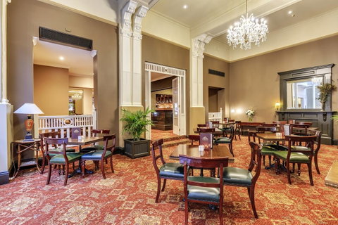 Hadley\'s Orient Hotel - Accommodation QLD 10