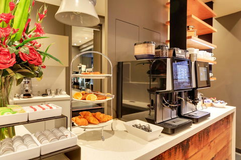 The Old Woolstore Apartment Hotel - Accommodation QLD 5