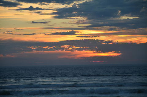 Castaway Holiday Apartments - Accommodation QLD 2