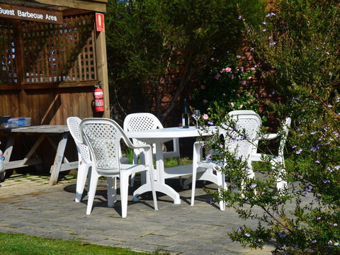 Castaway Holiday Apartments - Accommodation QLD 29