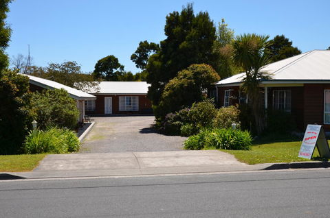 Castaway Holiday Apartments - Accommodation QLD 24