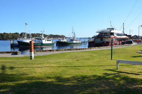 Castaway Holiday Apartments - Accommodation QLD 7
