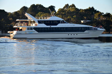 Castaway Holiday Apartments - Accommodation QLD 1