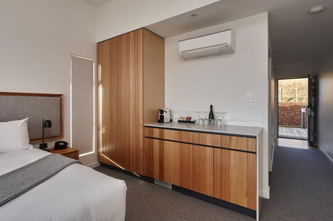 Rosevears Riverview Hotel - Accommodation QLD 18