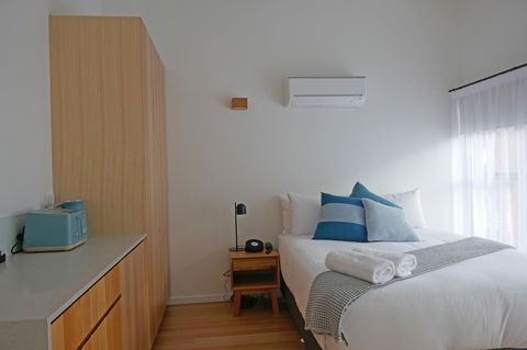 Rosevears Riverview Hotel - Accommodation QLD 4