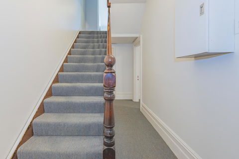 4 Bedroom House - Hobart CBD - Free Parking - Free WIFI - Accommodation QLD 7