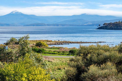 Sunset Bay Escape - Accommodation QLD 3