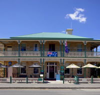 The Richmond Arms Hotel - Accommodation QLD