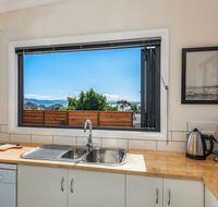 Southern Beaches Holiday House - Accommodation QLD