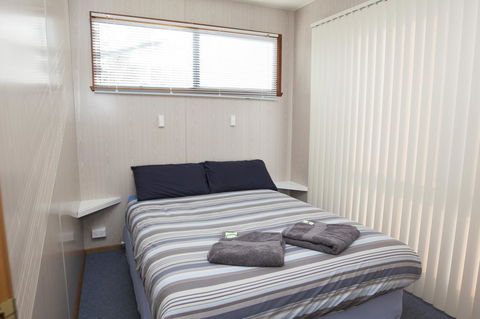 Seven Mile Beach Cabin And Caravan Park - Accommodation QLD 9