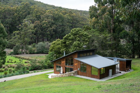 Adventure Bay Retreat Bruny Island - Accommodation QLD 23