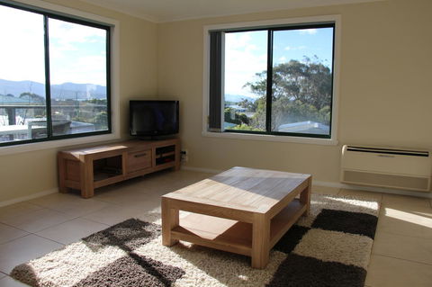 Mermaids Of Bicheno - Accommodation QLD 6