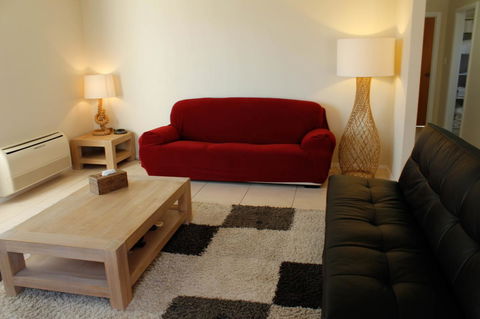 Mermaids Of Bicheno - Accommodation QLD 9