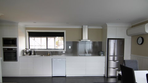 SEA EAGLE COTTAGE Amazing Views Of Bay Of Fires - Accommodation QLD 7