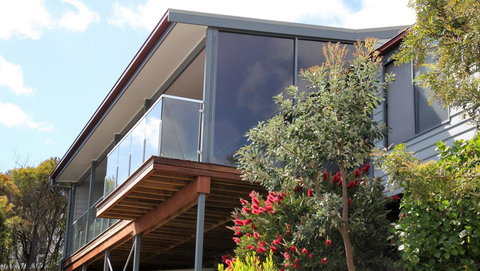 SEA EAGLE COTTAGE Amazing Views Of Bay Of Fires - Accommodation QLD 11