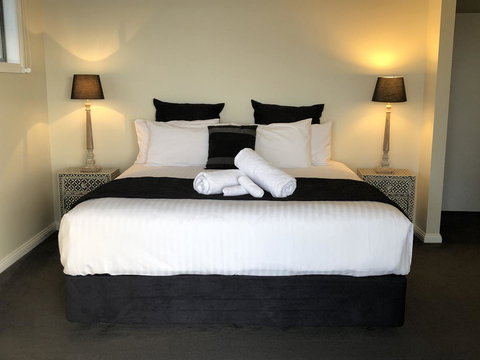 SEA EAGLE COTTAGE Amazing Views Of Bay Of Fires - Accommodation QLD 4