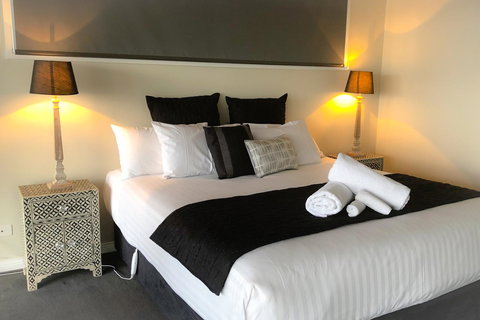 SEA EAGLE COTTAGE Amazing Views Of Bay Of Fires - Accommodation QLD 2