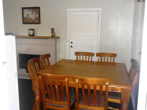 Maydena Chalet - Accommodation QLD 15