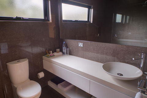 Amare Beachside Luxury - Accommodation QLD 14
