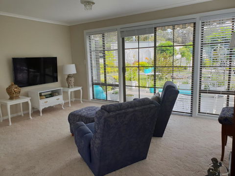 Garden By The Beach - Gateway To The East Coast, Close To Airport - Accommodation QLD 5
