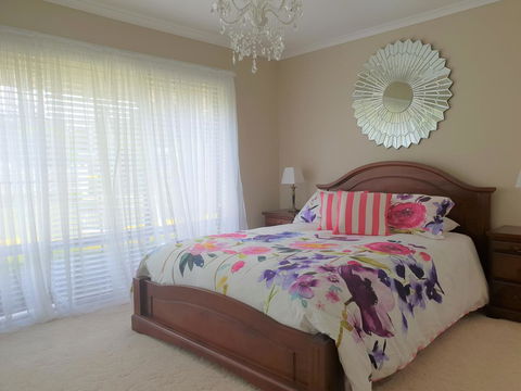 Garden By The Beach - Gateway To The East Coast, Close To Airport - Accommodation QLD 2
