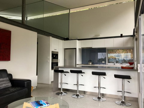 Eaglehawk Pavilions - Accommodation QLD 4