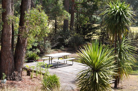 Oyster Cove Chalet - Accommodation QLD 24