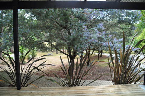 Oyster Cove Chalet - Accommodation QLD 29