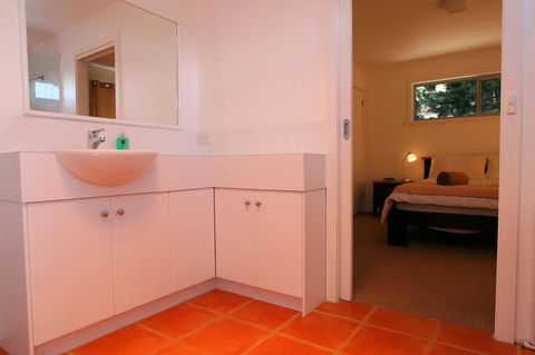 Suntrap Cove Bicheno - Accommodation QLD 16