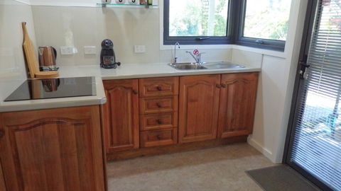 Karoola Cottage Self Contained - Accommodation QLD 5