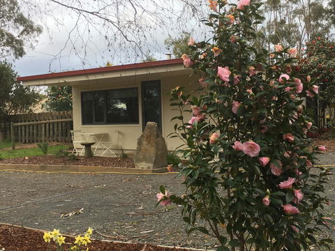 Karoola Cottage Self Contained - Accommodation QLD 1