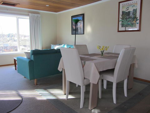 Elm Trees Accommodation @ Ross - Accommodation QLD 13
