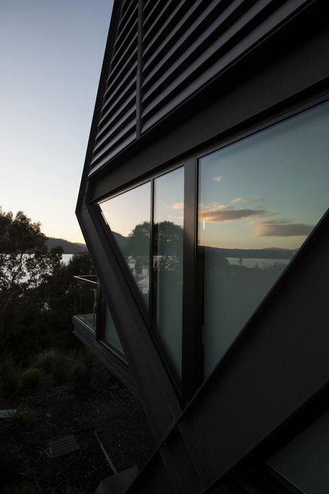 MONA Pavilions - Accommodation QLD 10