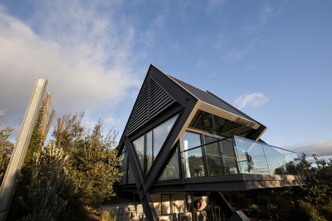 MONA Pavilions - Accommodation QLD 8