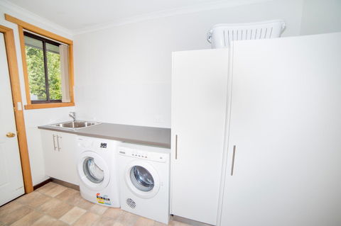 Swansea Beach House Oceanfront - Accommodation QLD 18