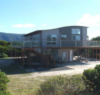 Seymour Waves - Accommodation QLD