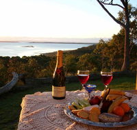 Island View Spa Cottage - Accommodation QLD
